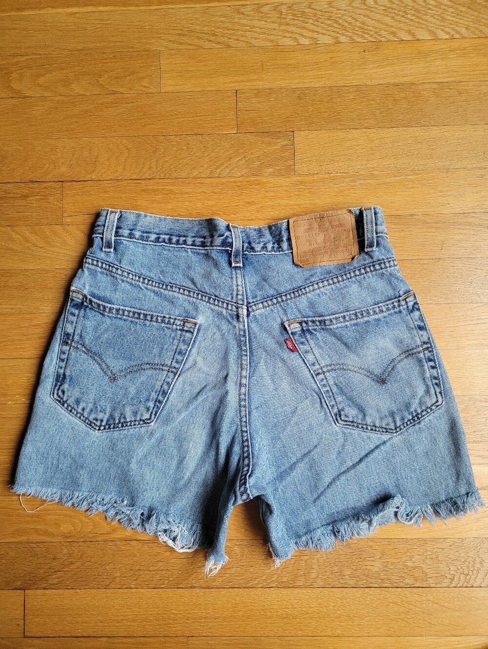 Levis Vtg Y2k 90s Cut Off 550 Jean Shorts